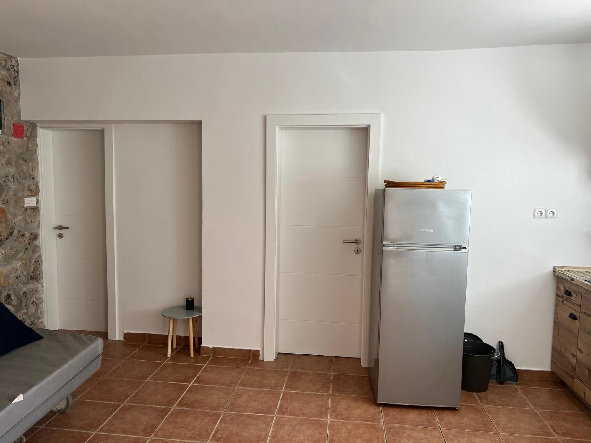 Apartmani Maksan Pakostane Luaran gambar